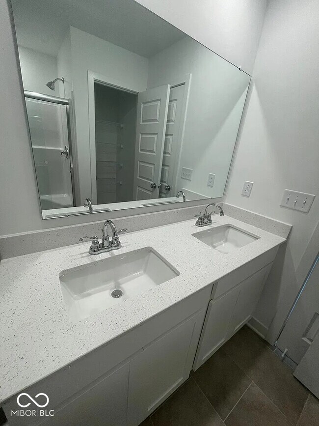 Building Photo - 6865 Orchard Run Cir