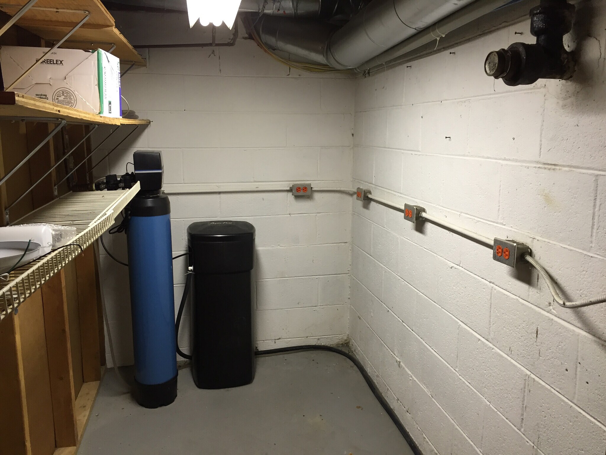 Building Photo - 10678 Bettyray Dr