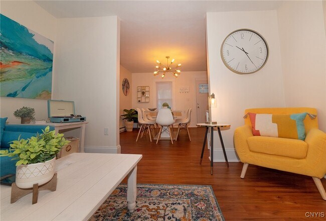 Building Photo - 312 Hall Ave