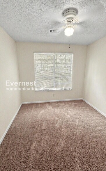 Building Photo - 6699 Sunset Hills Blvd