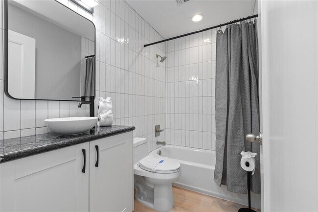 Building Photo - 12214 Braewick Dr