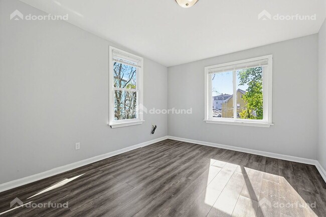 Building Photo - 17 Wachusett St