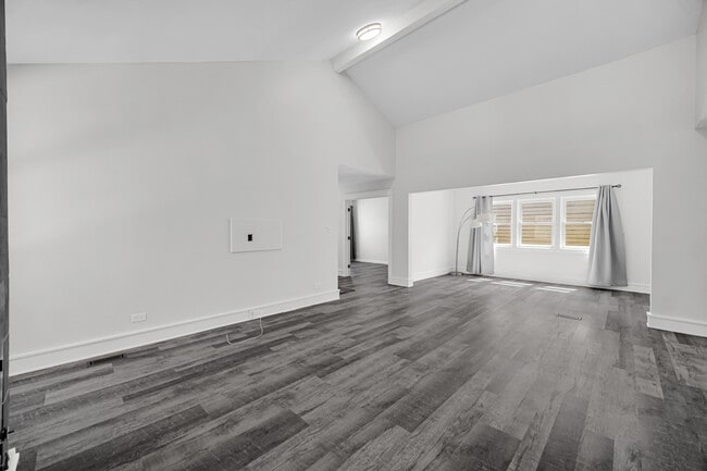 Building Photo - 6386 Kindling Ct