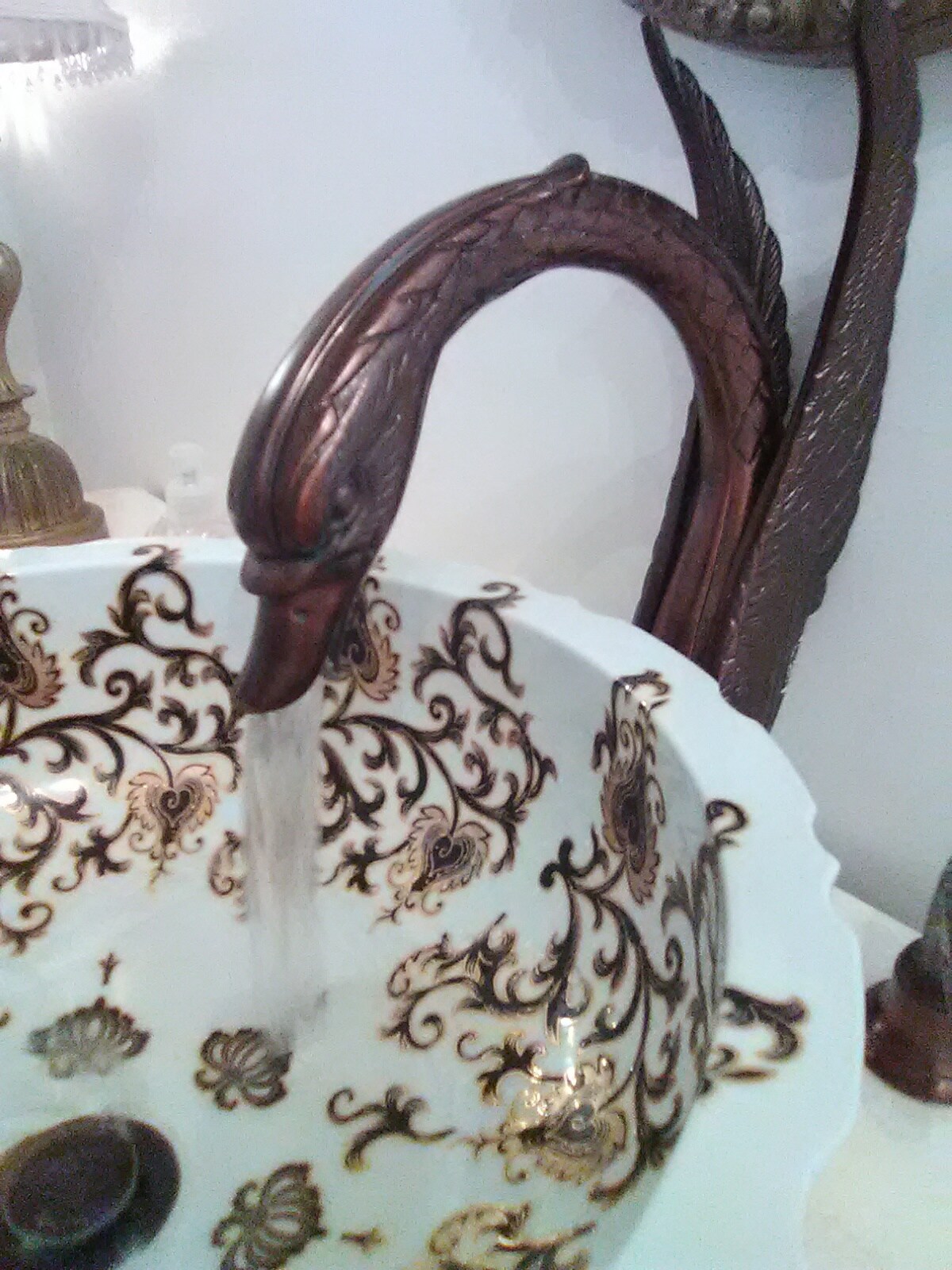 HAND PAINTED SINK & SWAN FAUCETS - 1771 Hickory Ln