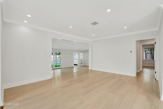 Building Photo - 18343 Bessemer St