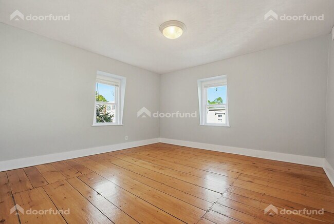 Building Photo - 17 Wachusett St