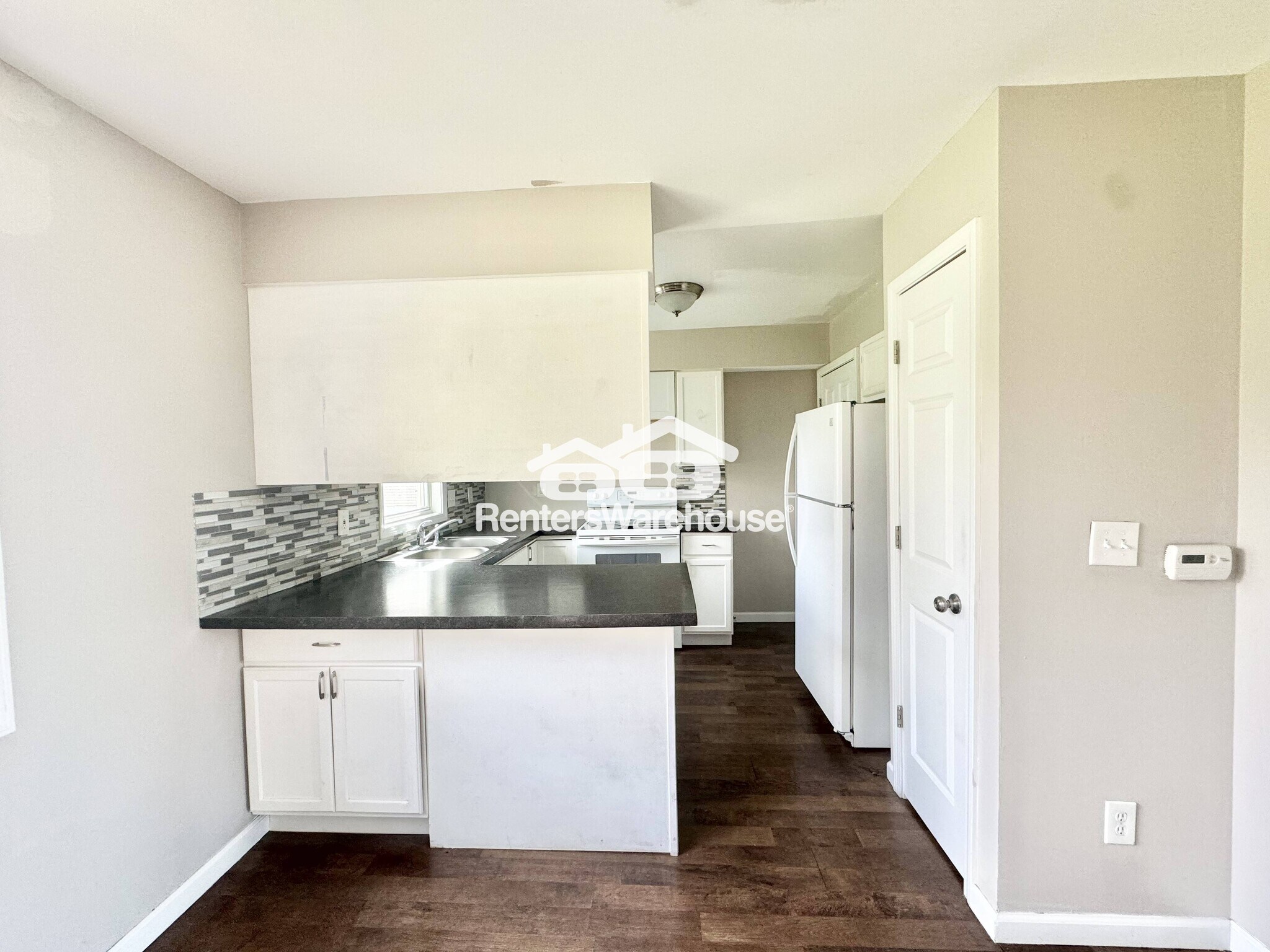 Building Photo - 4924 Madison Ave