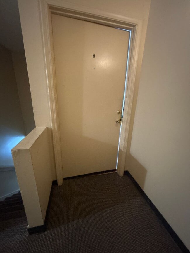 Building Photo - 08036