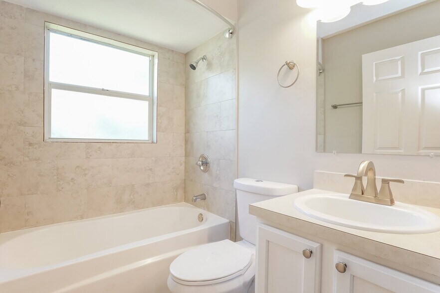 Building Photo - 4245 Sasha Trail