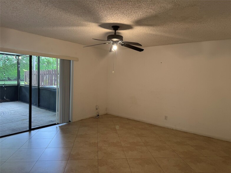 Building Photo - 16360 Water Way