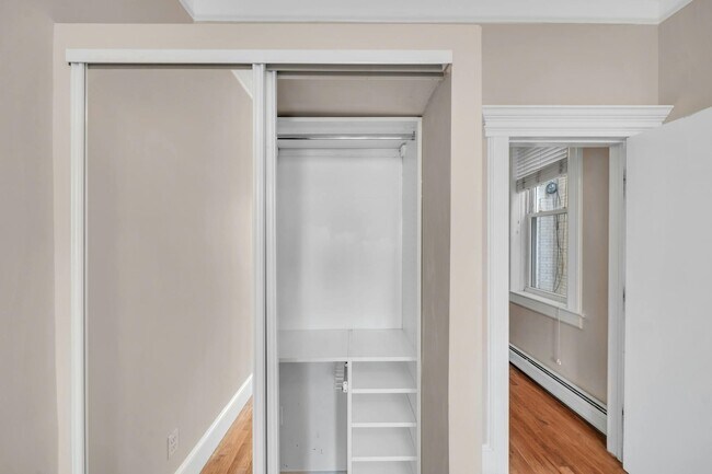 Building Photo - 47 47th St