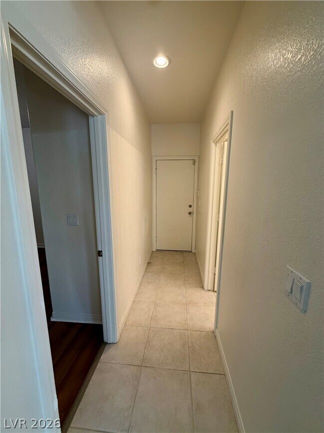 Building Photo - 2736 Carolina Blue Ave