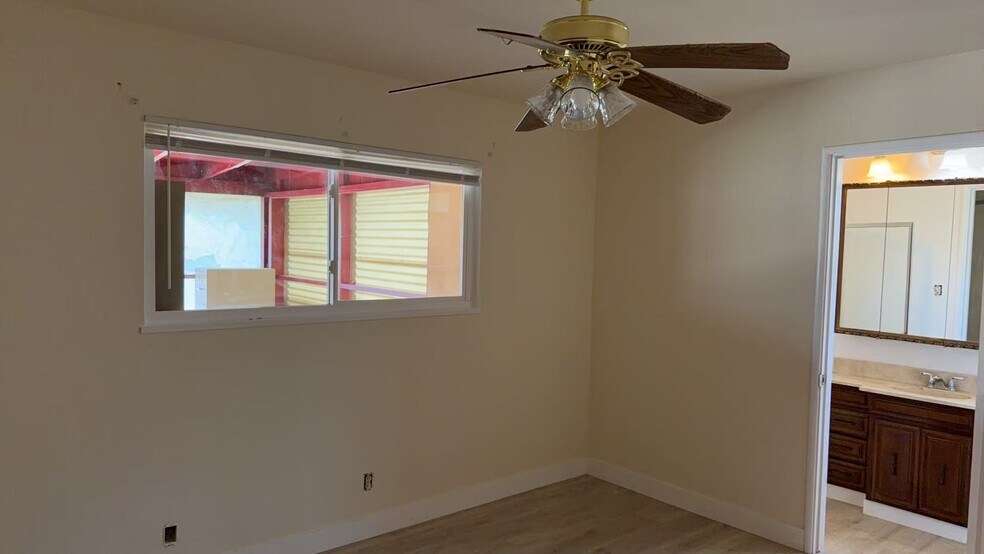 Building Photo - 2225 Pamela Dr
