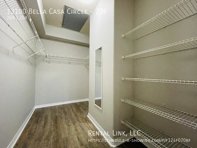 Building Photo - 13100 Bella Casa Cir