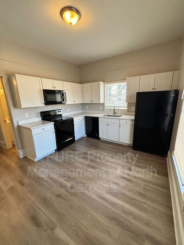 Building Photo - 504 Westside Dr