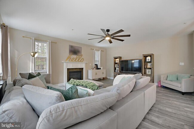 Building Photo - 17304 Summerwood Ln