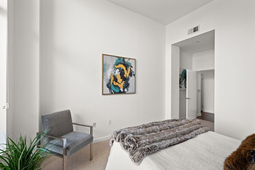 Building Photo - 630 Thomas L Berkley Way