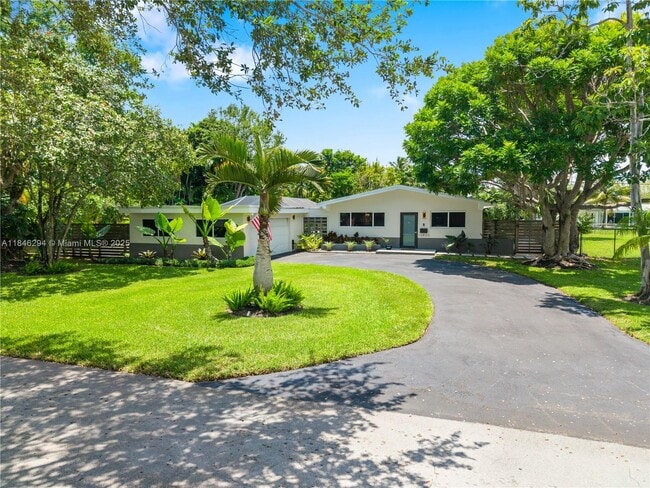 Building Photo - 13800 SW 78th Pl
