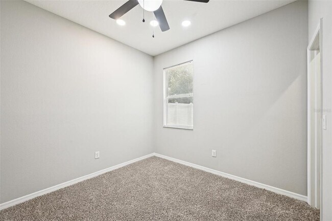 Building Photo - 12612 Avelar Creek Dr