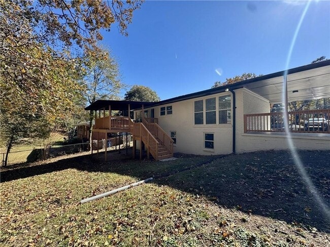 Building Photo - 3489 Creighton Rd SW