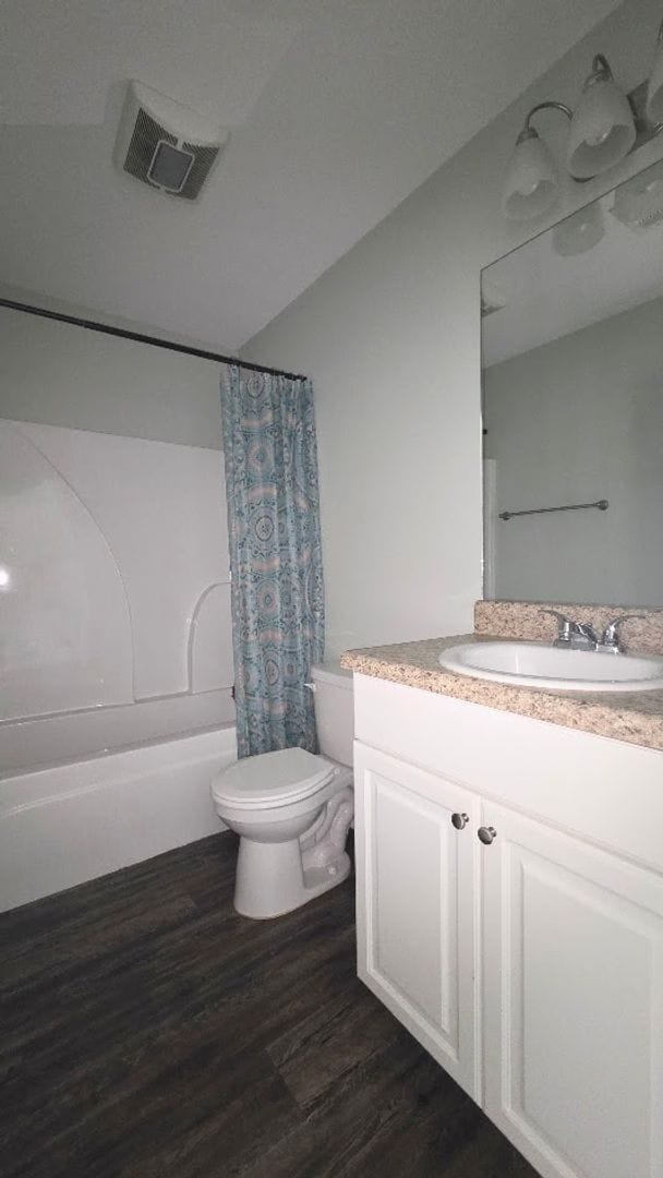 Building Photo - Charming Single Family Home