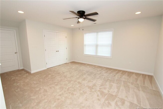 Building Photo - 1245 Russet Ln