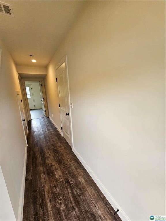 Building Photo - 1601 Greystone Cir