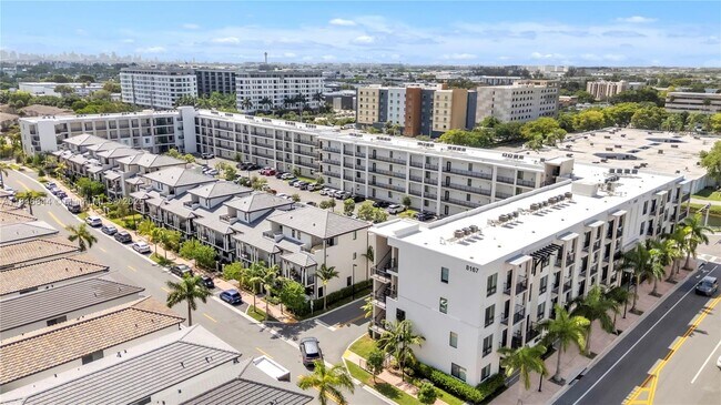 Building Photo - 8001 NW 41st St