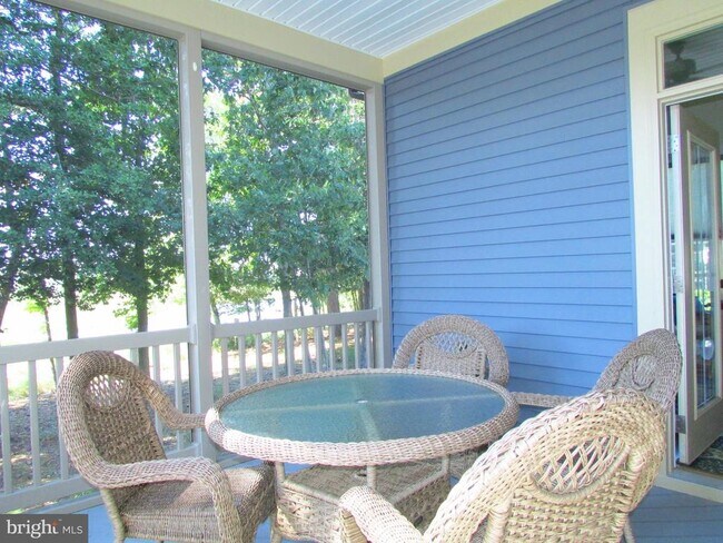 Building Photo - 30671 Kingbird Ct