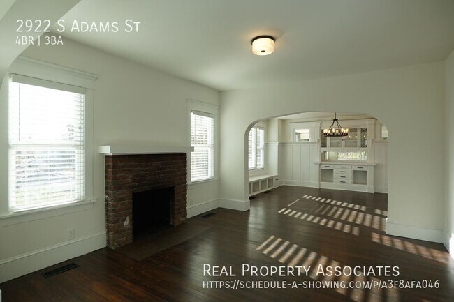Building Photo - 2922 S Adams St