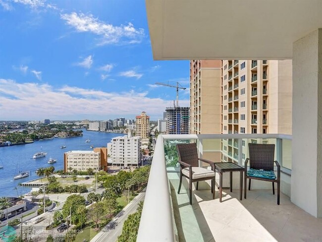 Building Photo - 101 S Fort Lauderdale Beach Blvd
