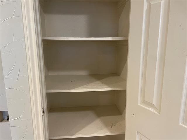 Building Photo - 2705 Cummings Dr