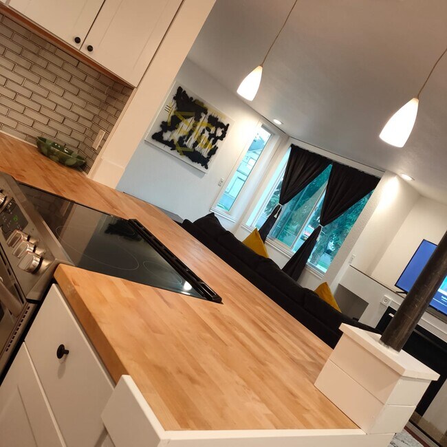 Building Photo - 507 Copperbush Ct