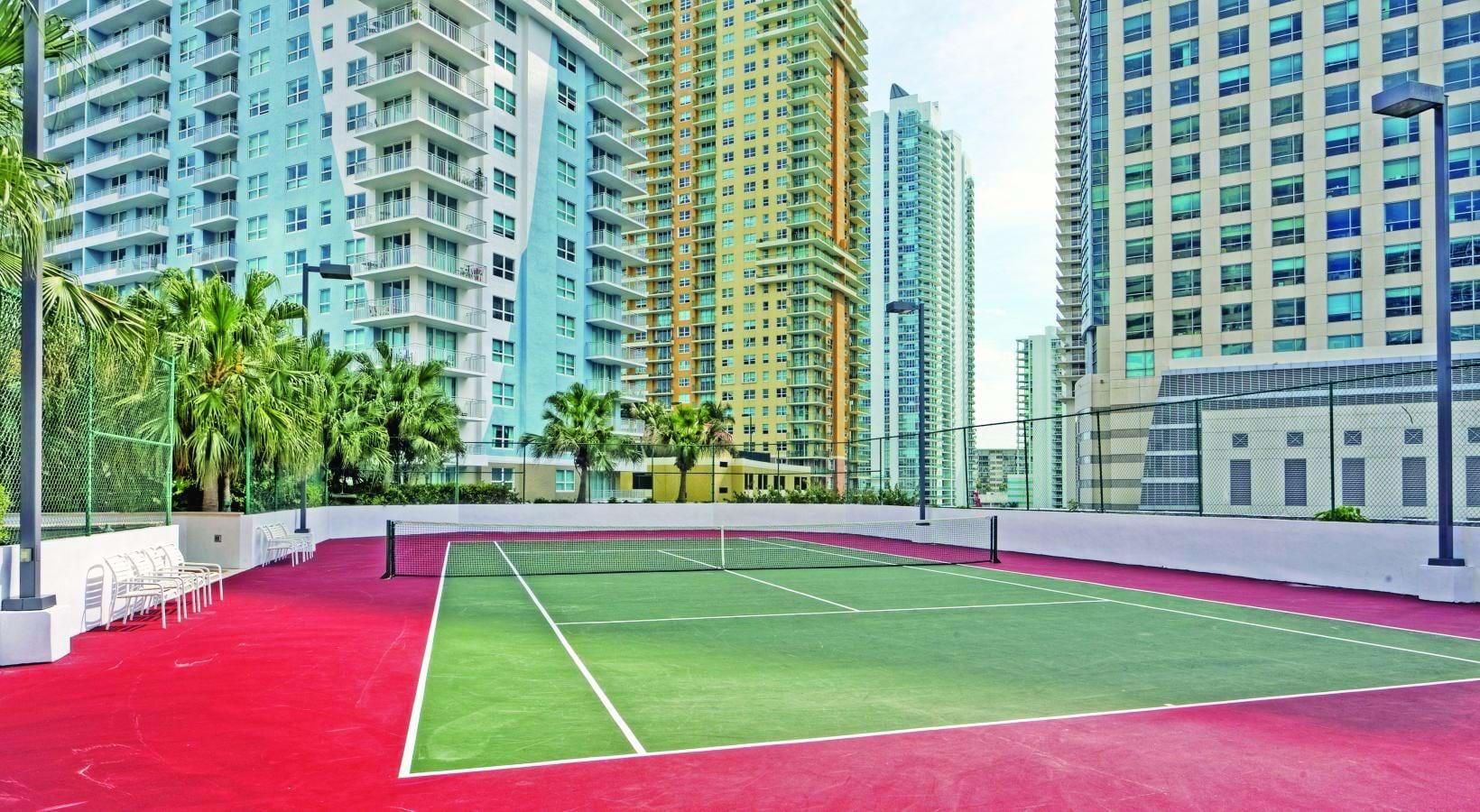 Building Photo - 1111 Brickell Bay Dr