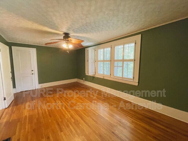 Building Photo - 109 Forest Hill Dr