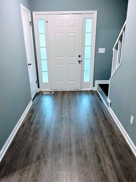 Building Photo - 789 Barnes Mill Trce