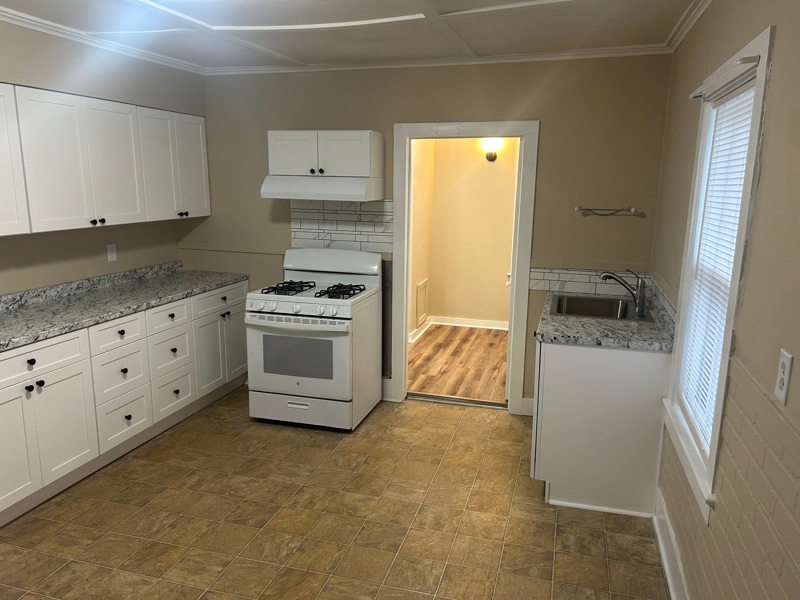 Building Photo - 113 Ballston Ave