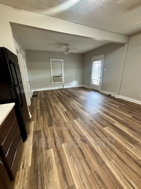 Building Photo - 1015 Sale Ave