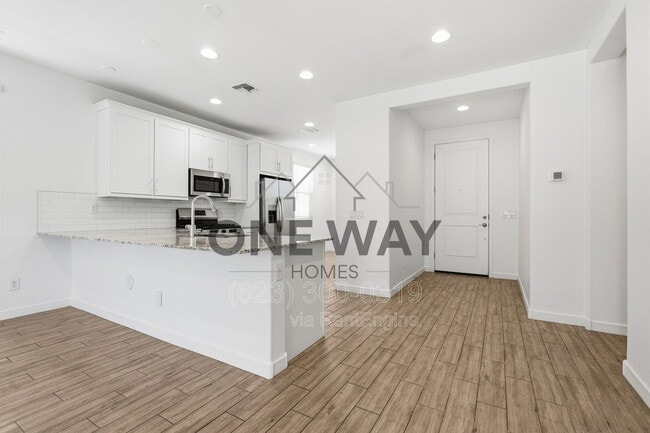 Building Photo - 2962 E Mohave Ln