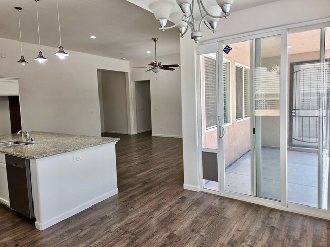 Building Photo - $2,400 Barstow & Leonard, 3 Bed- 2 Full Ba...