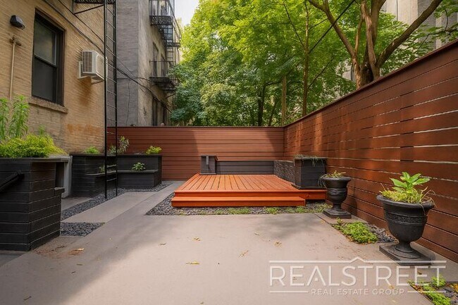 Building Photo - Brand New 1 Bed w Full Kitchen Amenities in Prime Crown Heights