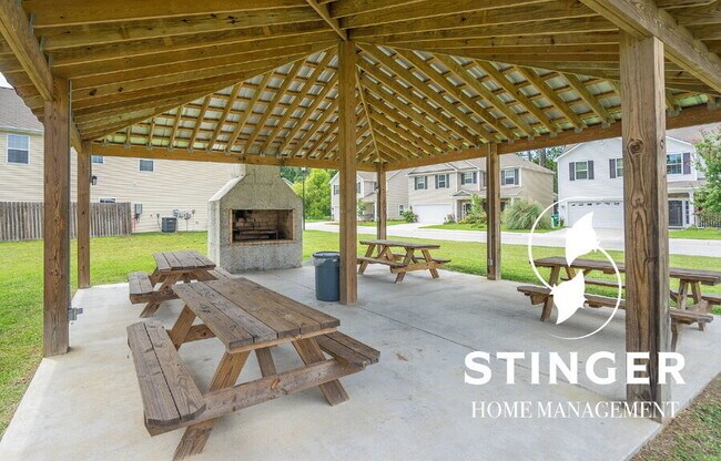 Building Photo - 100 Patriot Ct