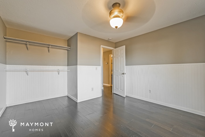 Building Photo - 1541 S Biscay Ct