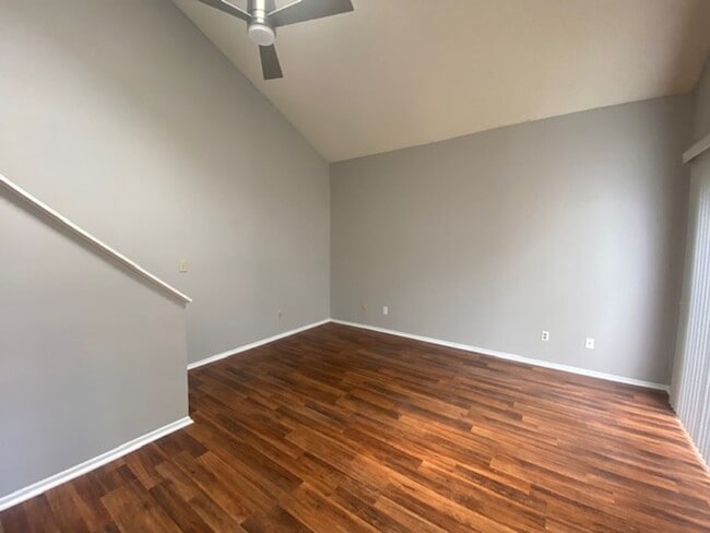 Building Photo - 13301 Broadhurst Loop