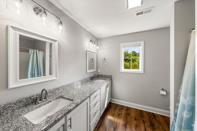 Building Photo - 9846 Foot Path Ln