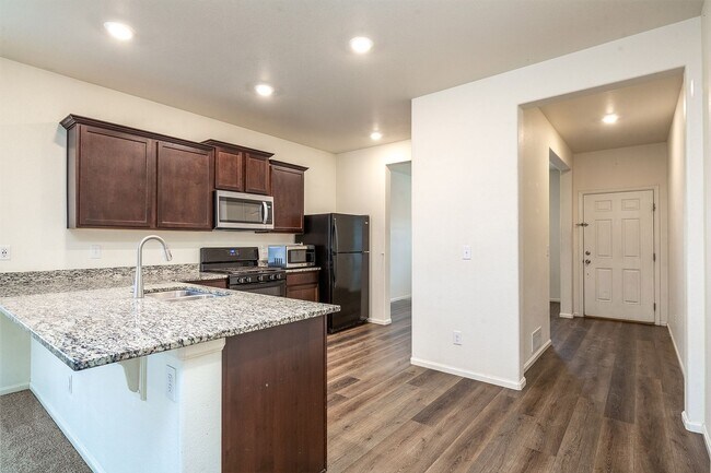 Building Photo - 9764 Chalkstone Ln