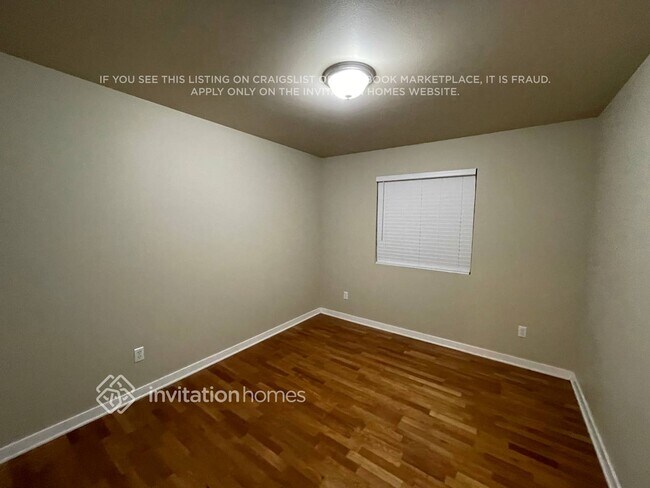 Building Photo - 14102 11th Pl W