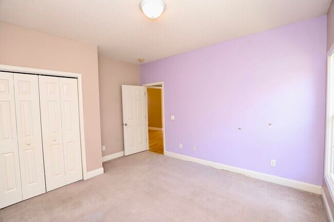 Building Photo - 3192 Mayflower Ln