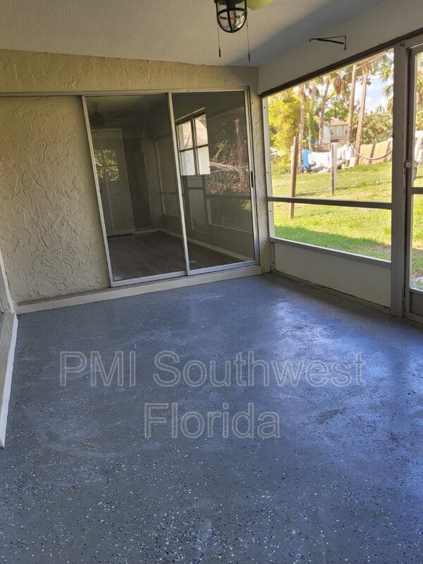 Building Photo - 1578 Adrian St