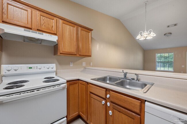 Building Photo - 9771 Cobblebrook Dr
